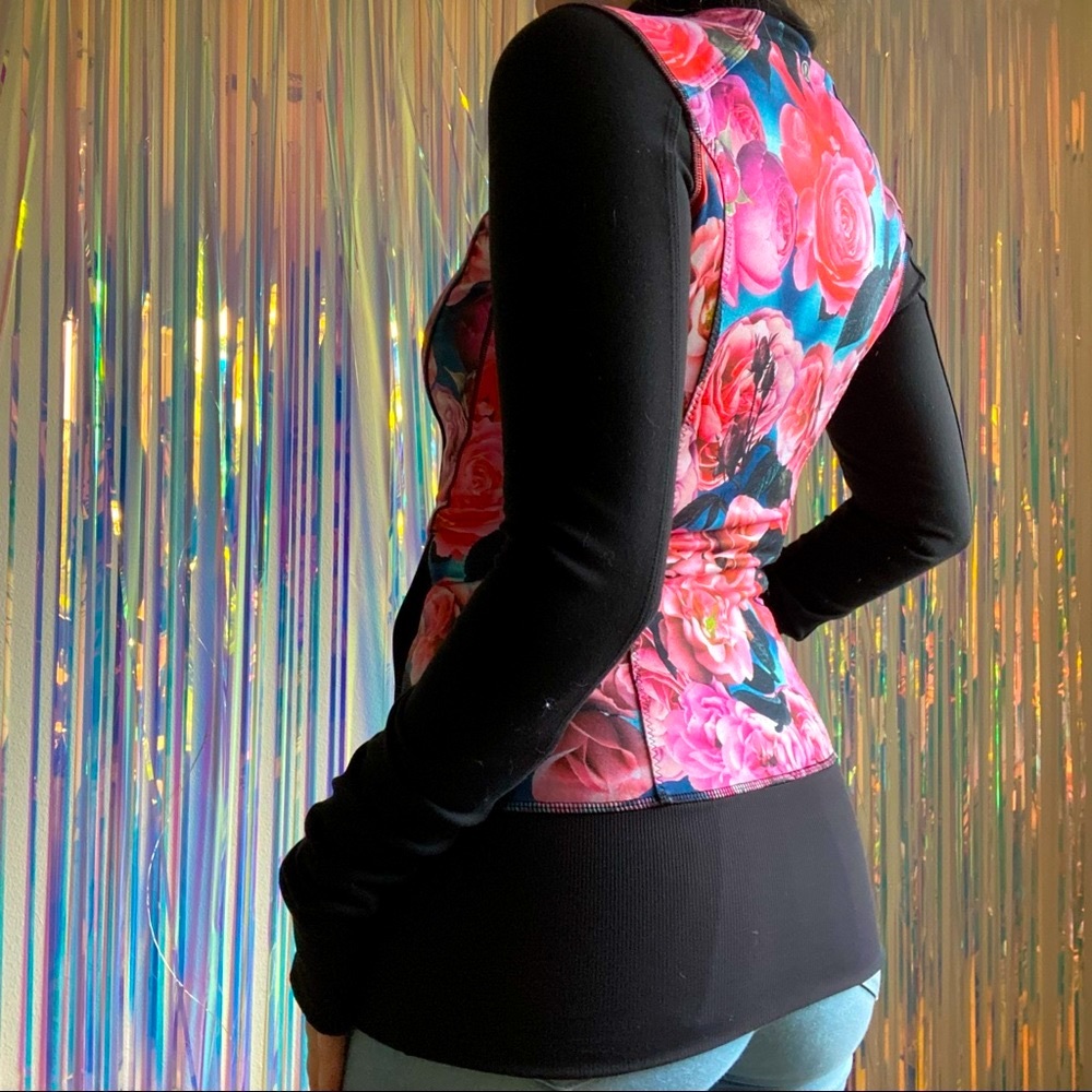 Lululemon • Secret Garden Nice Asana Tunic Sweatshirt Double Zip